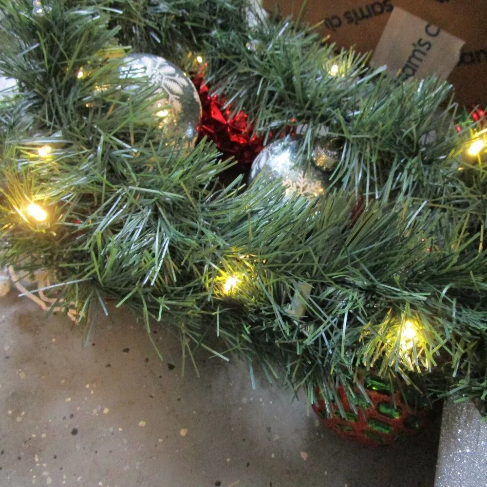 lighted indoor/outdoor evergreen garlands
